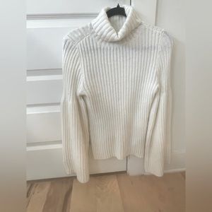 Wide Sleeve White Sweater - Guess - Small